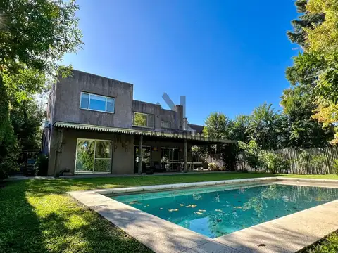 Casa en Venta en El Establo, Countries y Barrios Cerrados en Pilar