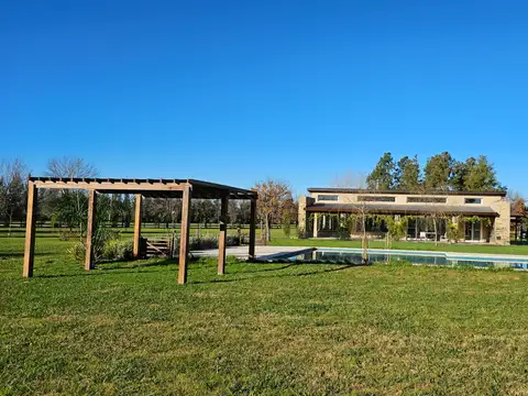 Casa en Venta en Countries y Barrios Cerrados En Zarate, Partido de Zárate