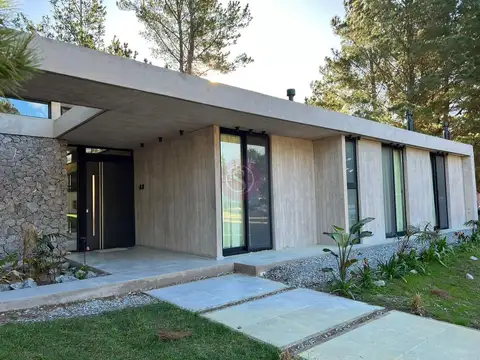 Casa en Venta en Barrio Ecuestre, Costa Esmeralda