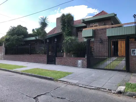 Casa en Venta en Castelar Sur, Castelar