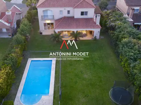 Casa en Venta en Saint Matthews, Countries y Barrios Cerrados en Pilar