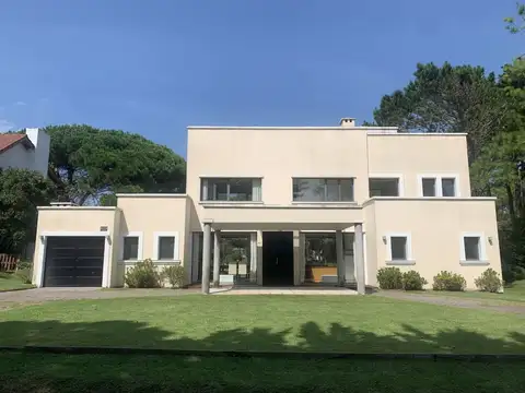 Casa en Venta en Zona Golf, Pinamar