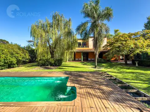 Casa en Venta en Barrio Pelufo, Villa Luzuriaga
