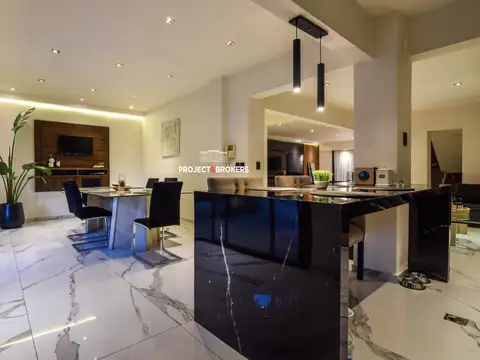 Casa en Venta en Barrio Parque Ayerza, Castelar