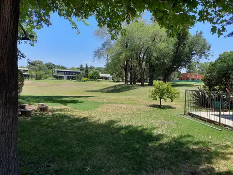 Casa en Venta en Olivos Golf Club, Countries y Barrios Cerrados en Malvinas Argentinas