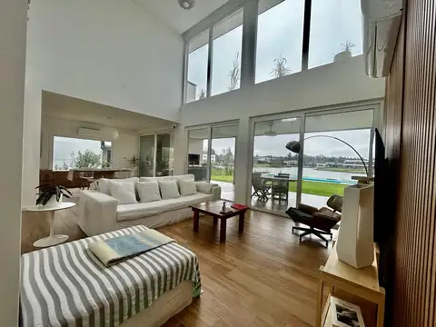 Casa en Venta en El Canton - Norte, Countries y Barrios Cerrados en Escobar