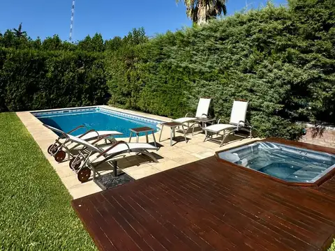 Casa en Venta en La Lomada De Pilar, Countries y Barrios Cerrados en Pilar