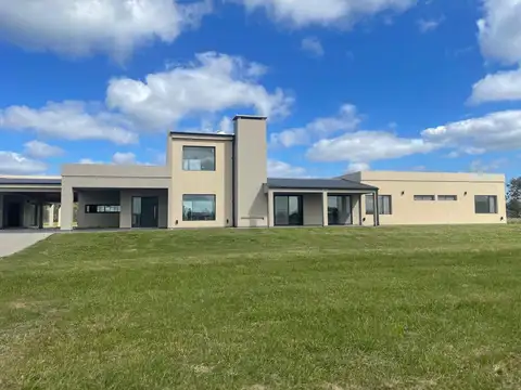 Casa en Venta en Countries y Barrios Cerrados en San Miguel del Monte, Partido de Monte