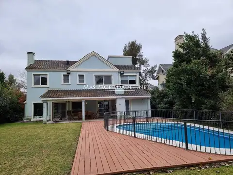 Casa en Venta en Saint Thomas, Countries y Barrios Cerrados en Esteban Echeverria