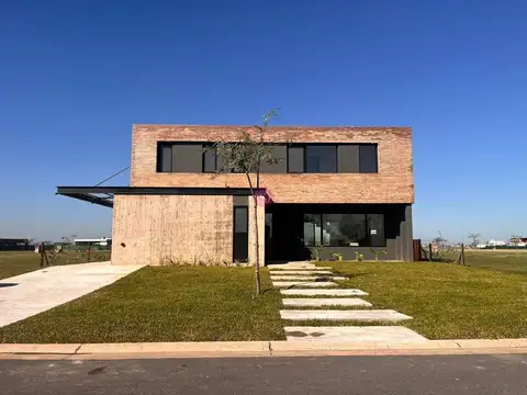Casa en Venta en Puertos, Countries y Barrios Cerrados en Escobar