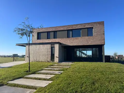 Casa en Venta en Puertos, Countries y Barrios Cerrados en Escobar