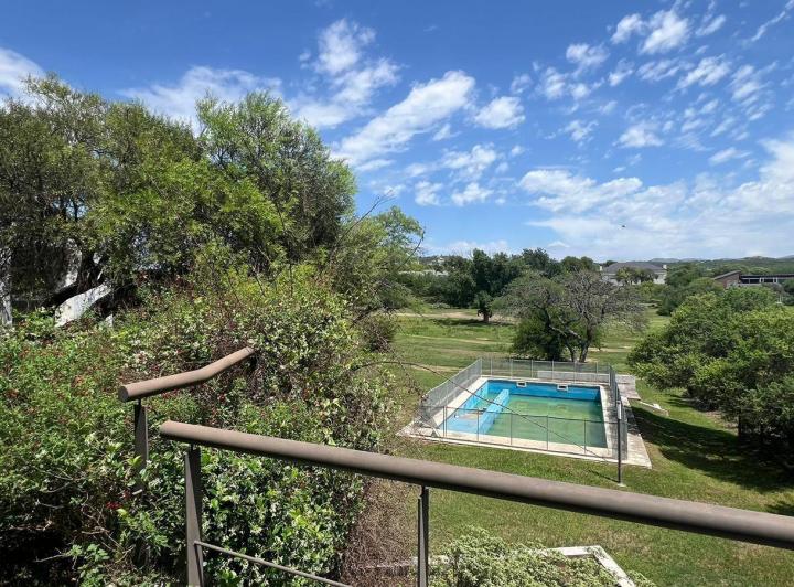 Casa · 520m² · 4 Ambientes