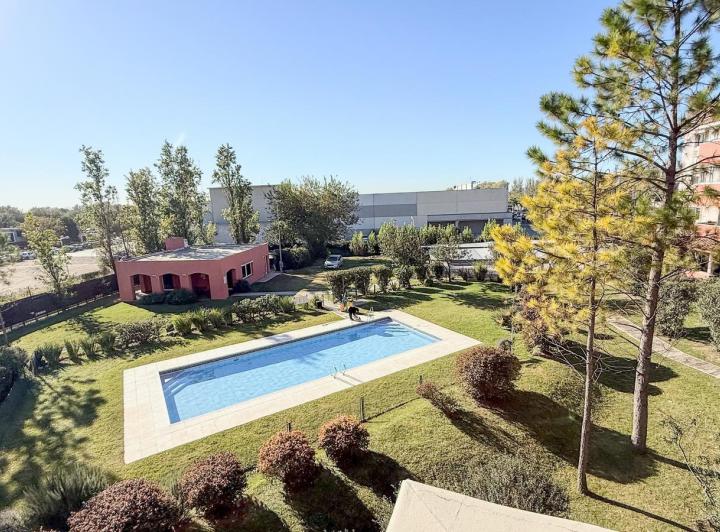 Departamento · 105m² · 7 Ambientes · 1 Cochera
