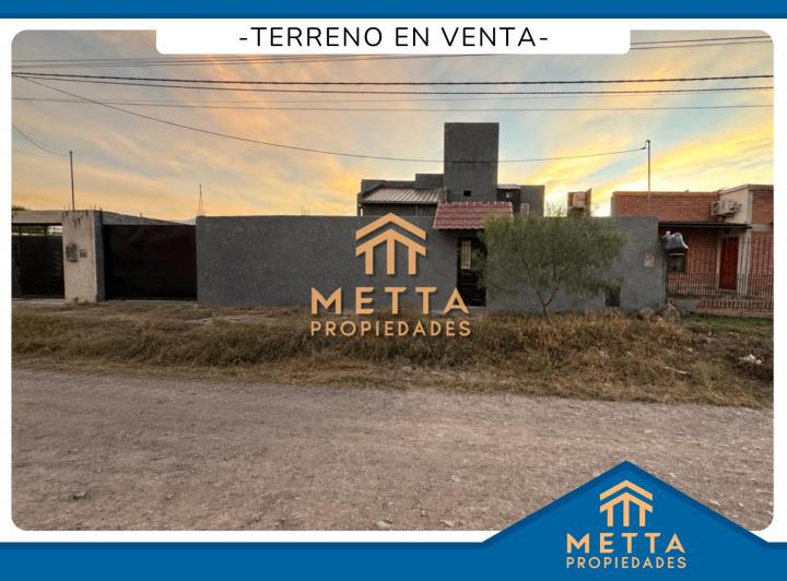 Casa · 100m² · 4 Ambientes · 1 Cochera