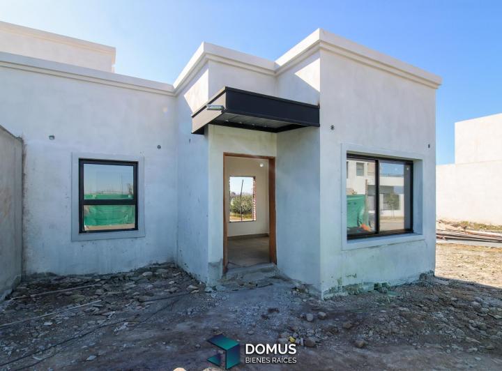 Casa · 105m² · 2 Dormitorios