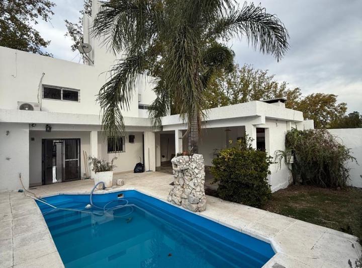 Casa · 140m² · 4 Ambientes
