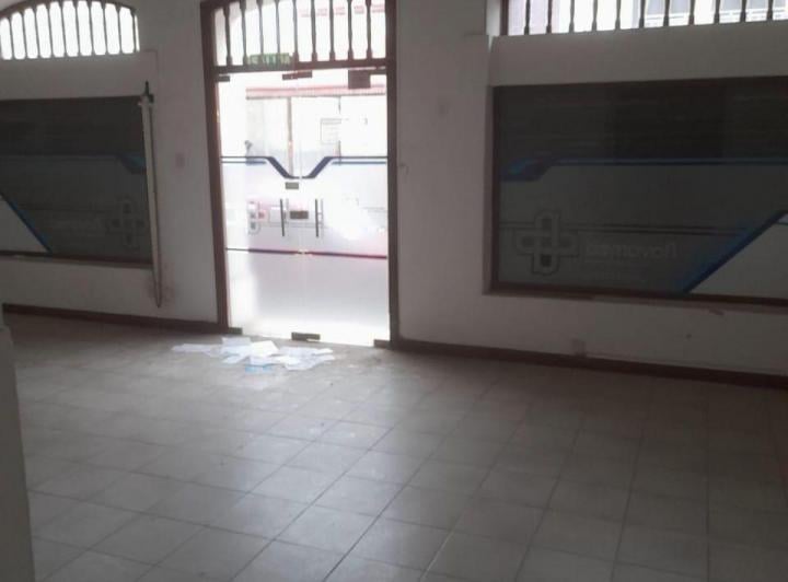 Local comercial · 80m²
