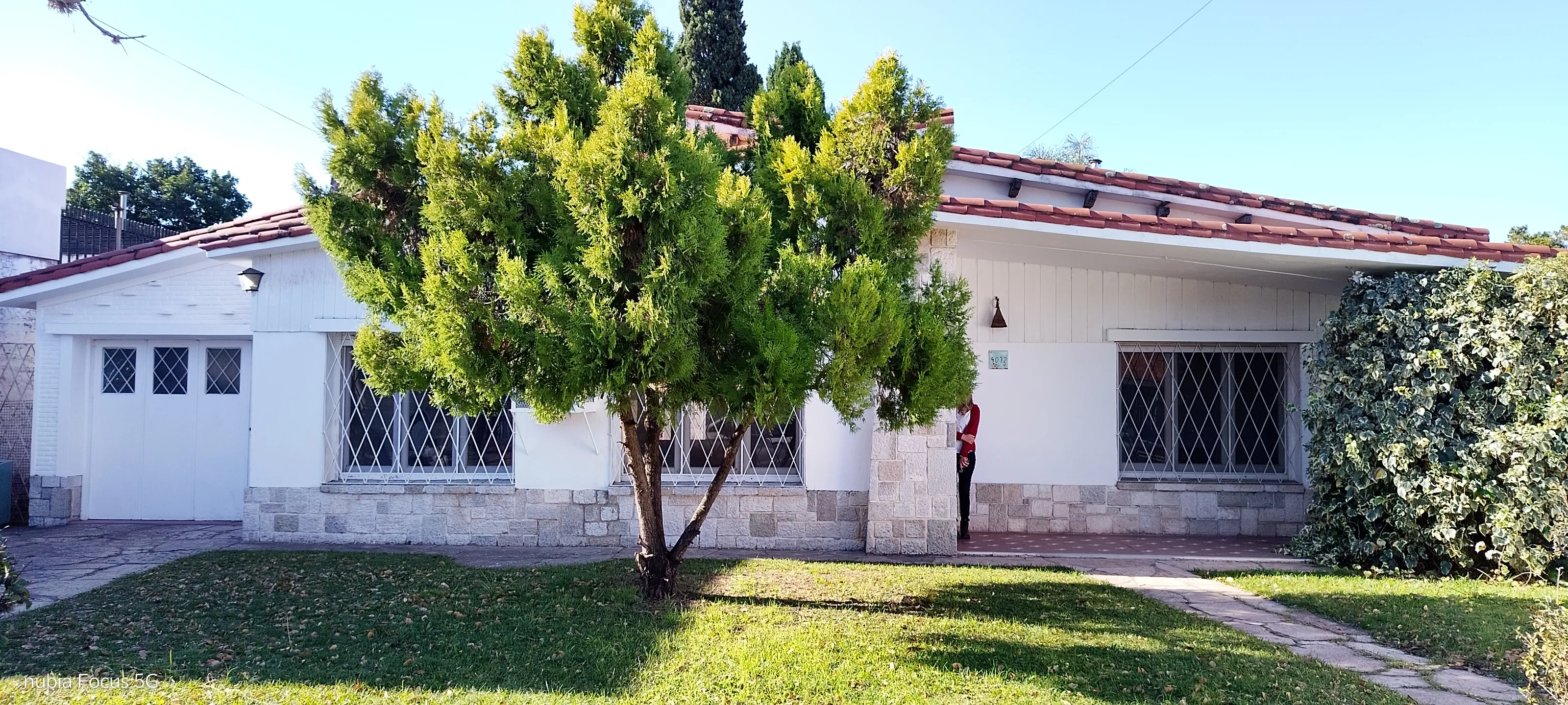 EXCELENTE PROPIEDAD EN VENTA CERRO DE LAS ROSAS 4 DORMITORIOS