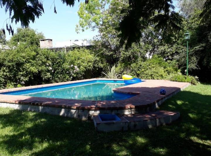 Casa · 200m² · 3 Dormitorios · 2 Cocheras