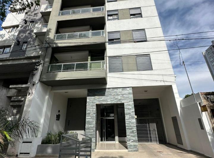 Departamento · 70m² · 4 Ambientes · 1 Cochera