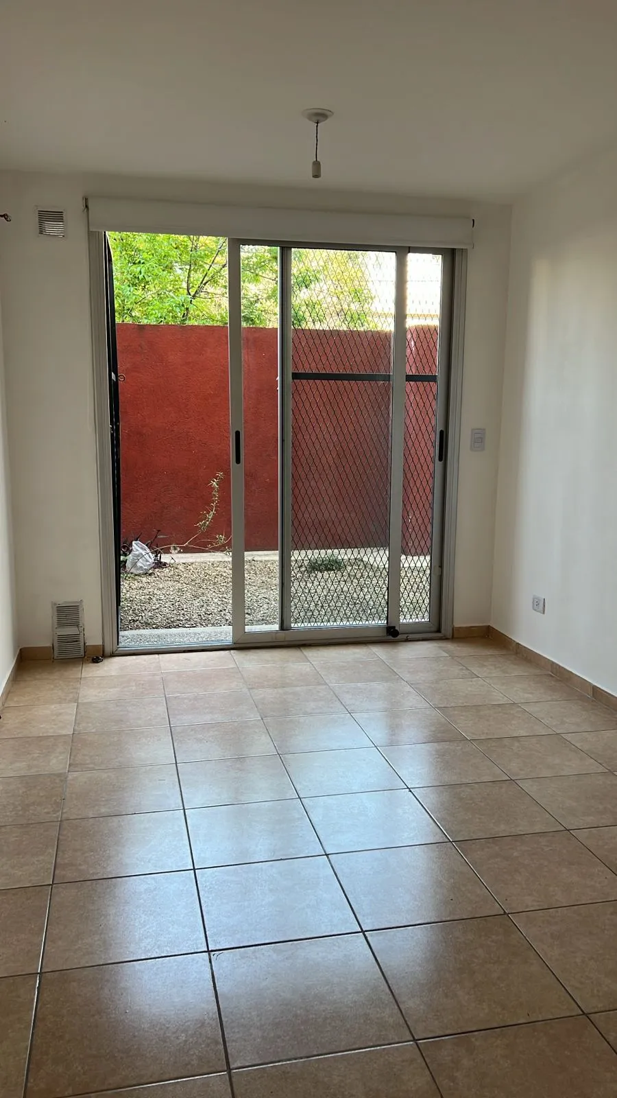 ALTO ALBERDI - VENTA DEPTO - CASEROS 2900 - 1 DORM CON PATIO