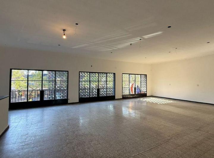 Local comercial · 371m² · 7 Ambientes