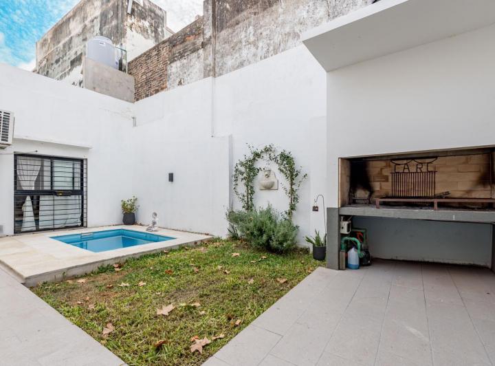 Casa · 140m² · 6 Ambientes