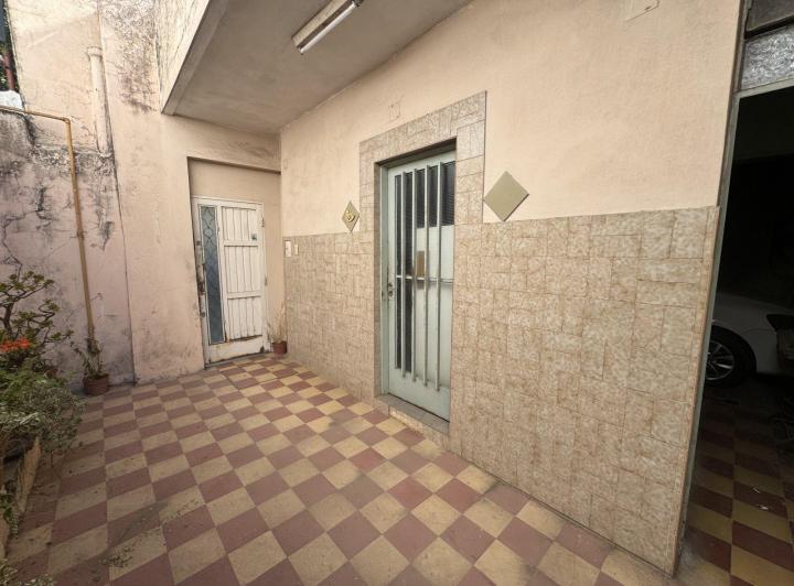 Casa · 147m² · 6 Ambientes · 1 Cochera