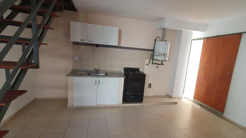 Se alquila duplex de 2 dormitorios Estados Unidos 2300