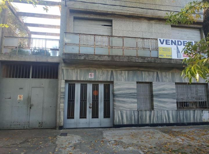 Casa · 430m² · 6 Ambientes · 2 Cocheras