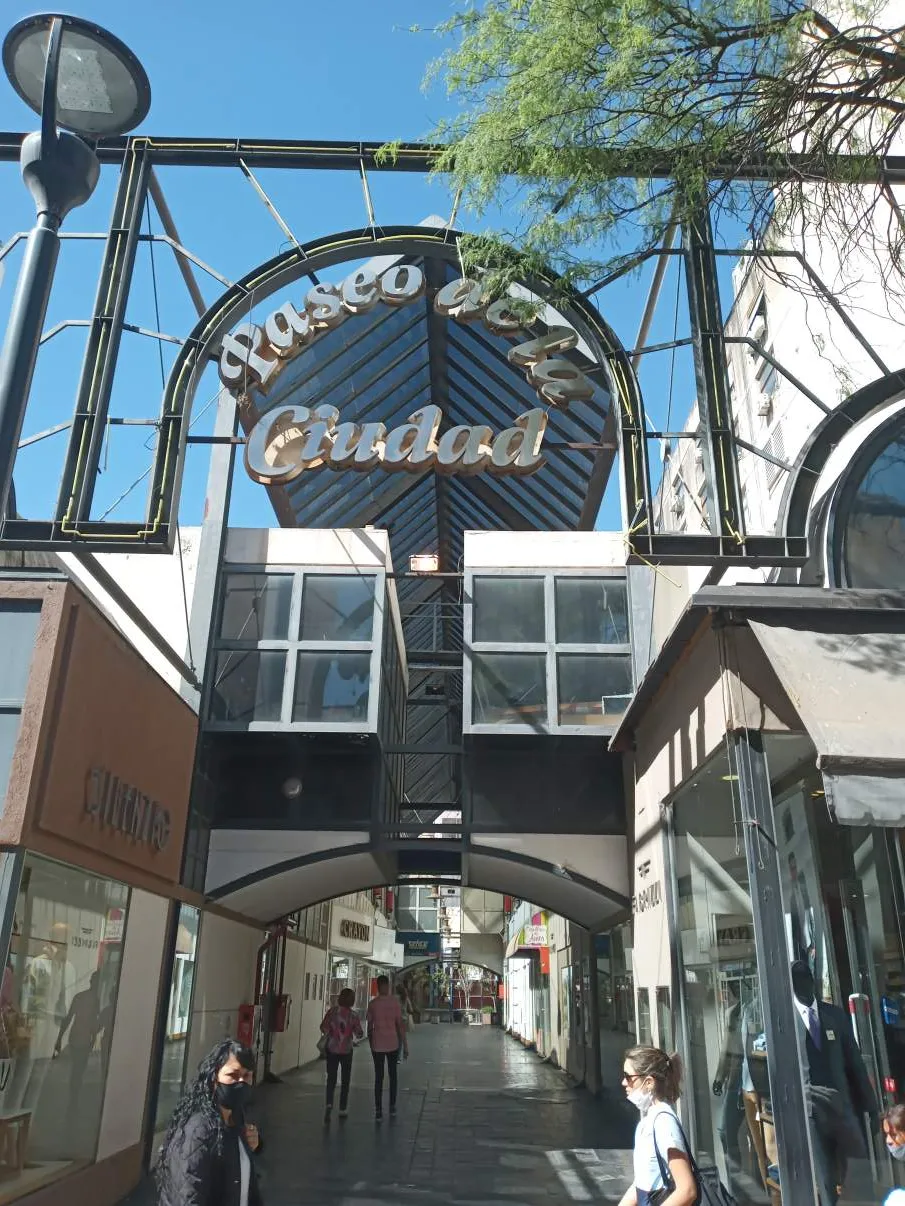 OPORTUNIDAD OFICINA COMERCIAL -B CENTRO -GALERIA PASEO DE LA CIUDAD