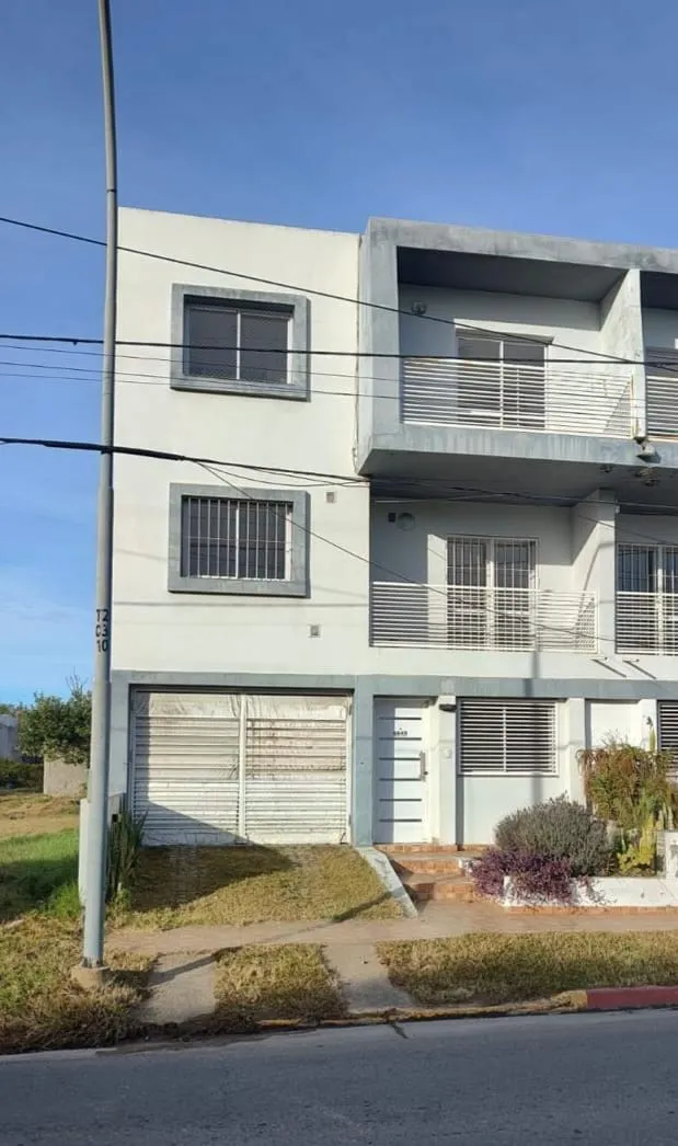 INMEJORABLE UBICACIÓN !! - ZONA VALLE ESCONDIDO