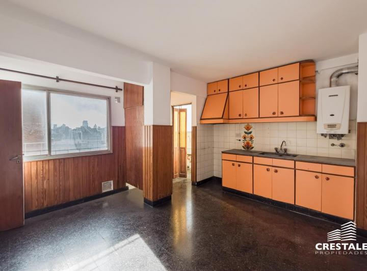 Departamento · 102m² · 6 Ambientes · 1 Cochera