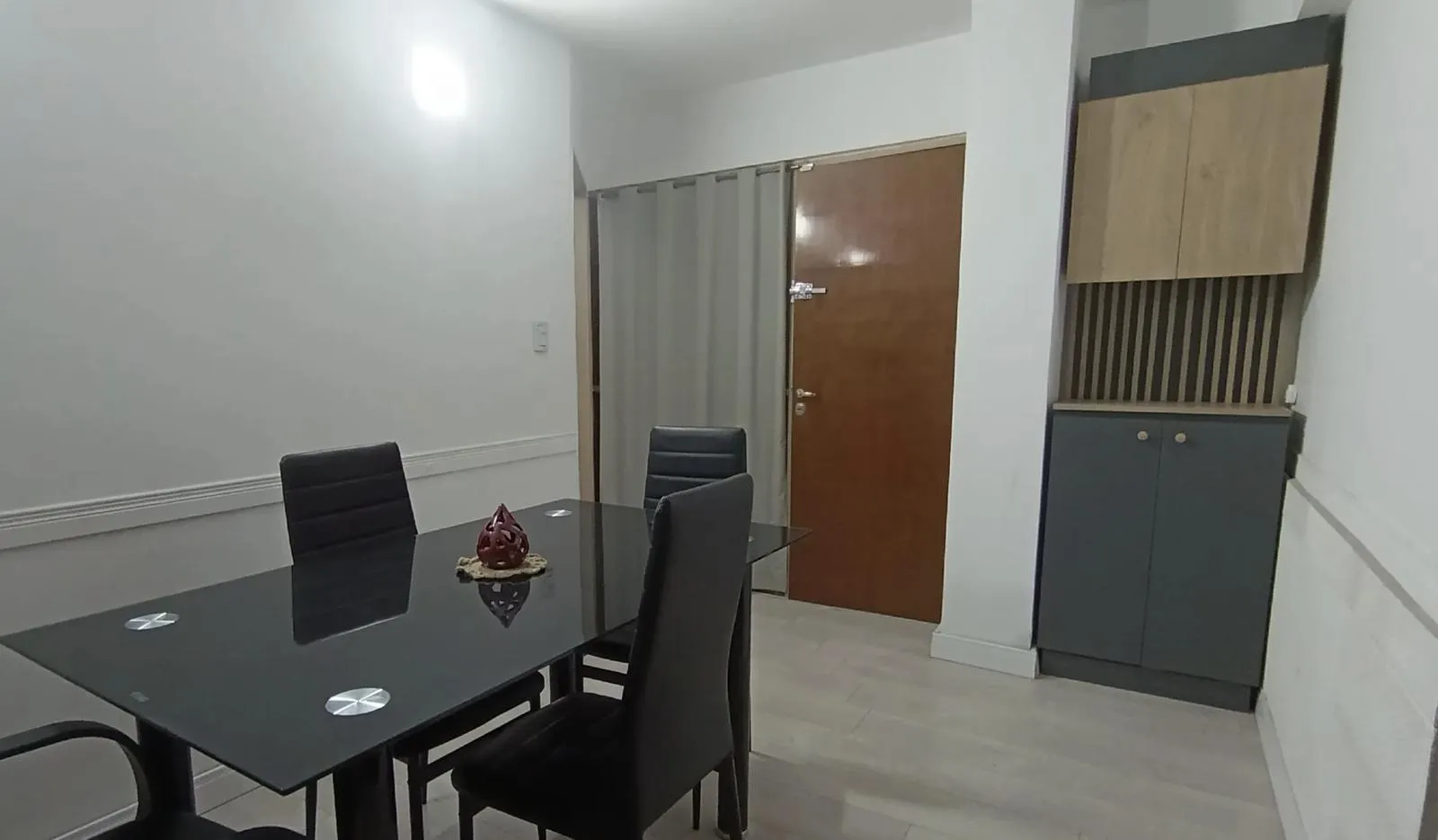 VENTA OFICINA AMOBLADA Y RECICLADA PLANTA BAJA - ZONA TRIBUNALES