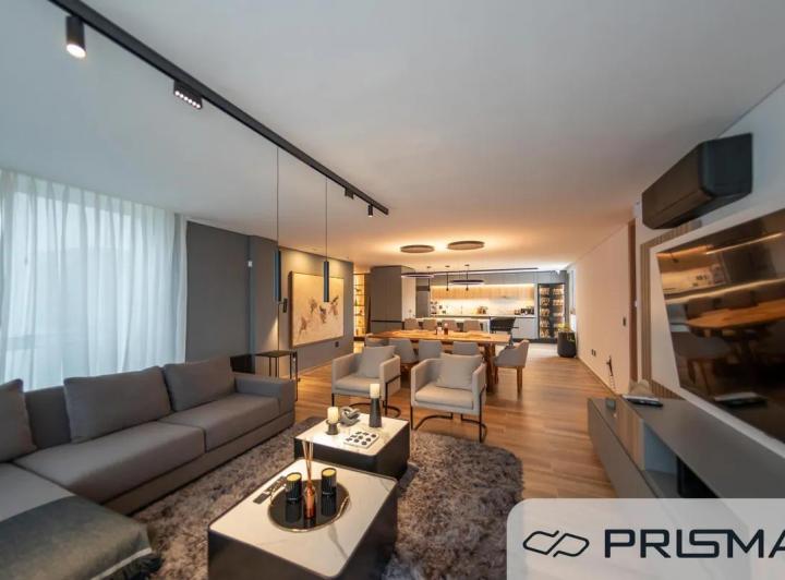 Departamento · 150m² · 8 Ambientes · 2 Cocheras