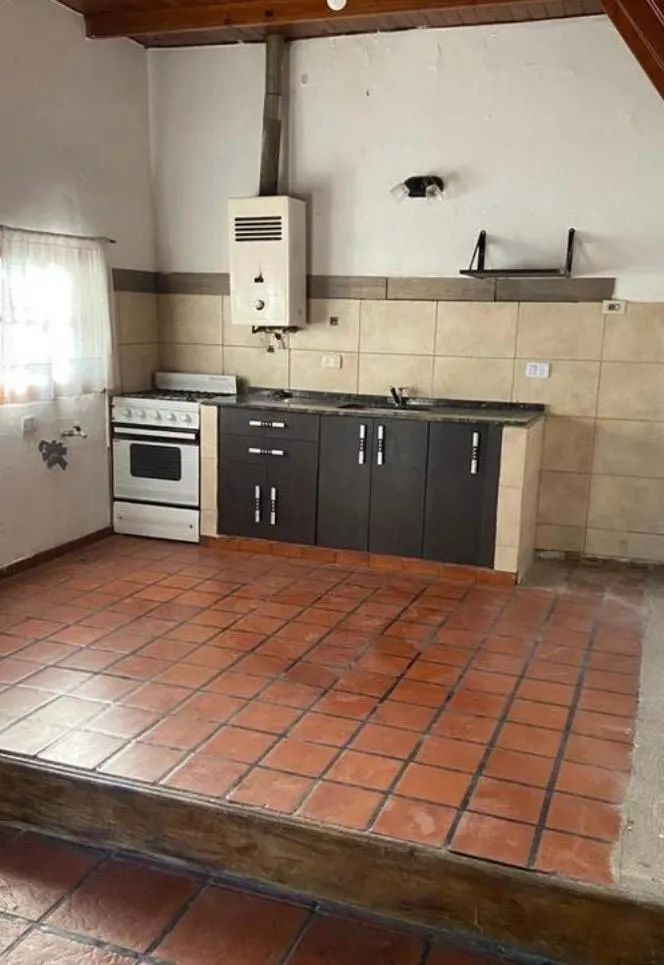 Casa de 2 dormitorios en alquiler - B San Martín