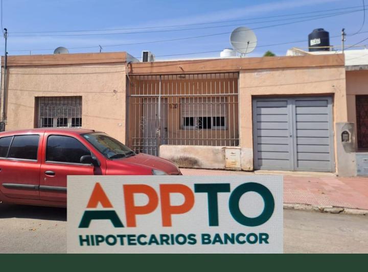 Casa · 100m² · 4 Ambientes · 1 Cochera