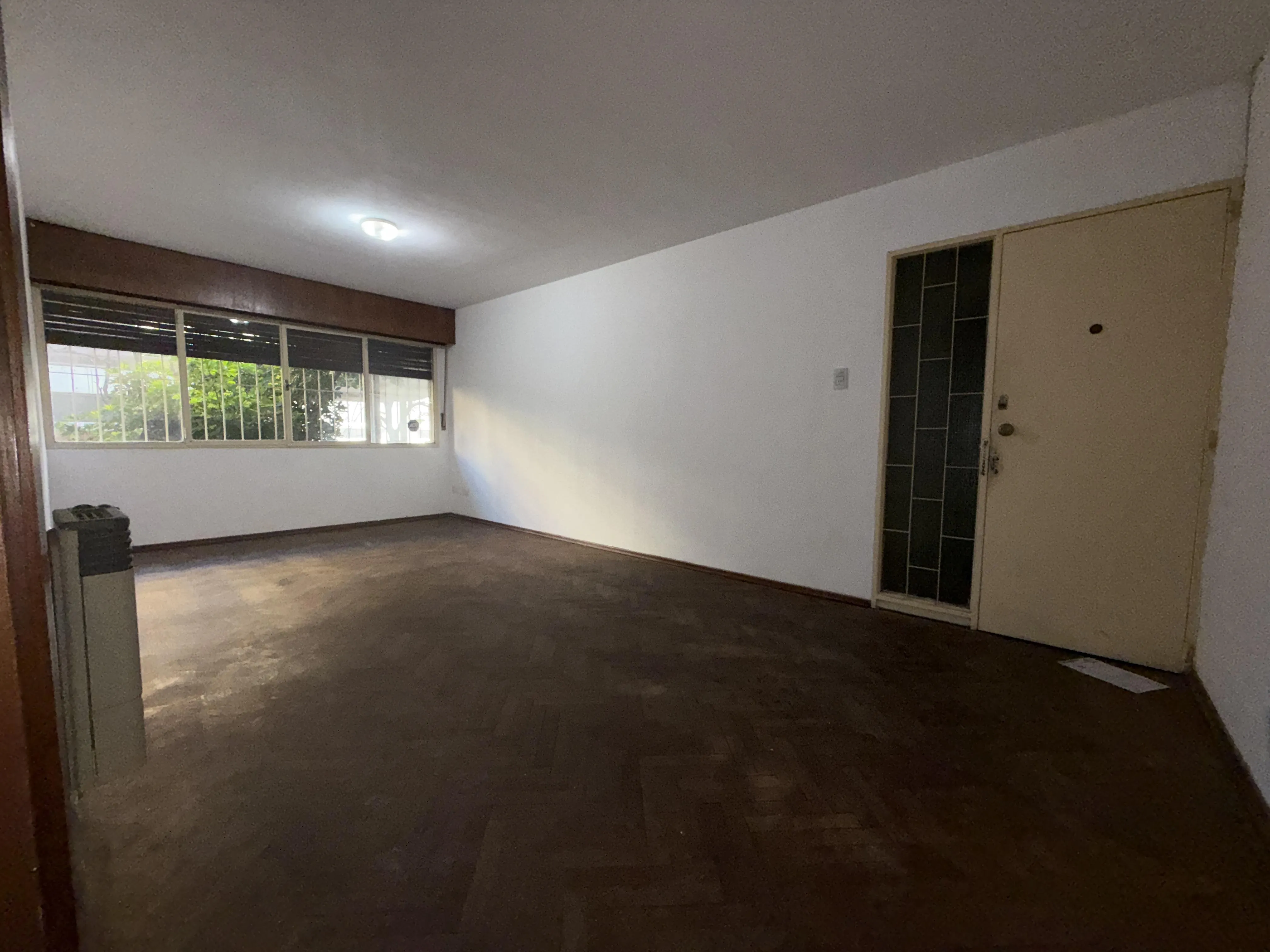 Planta Baja Patio Dos Dormitorios Nueva Cordoba Crisol