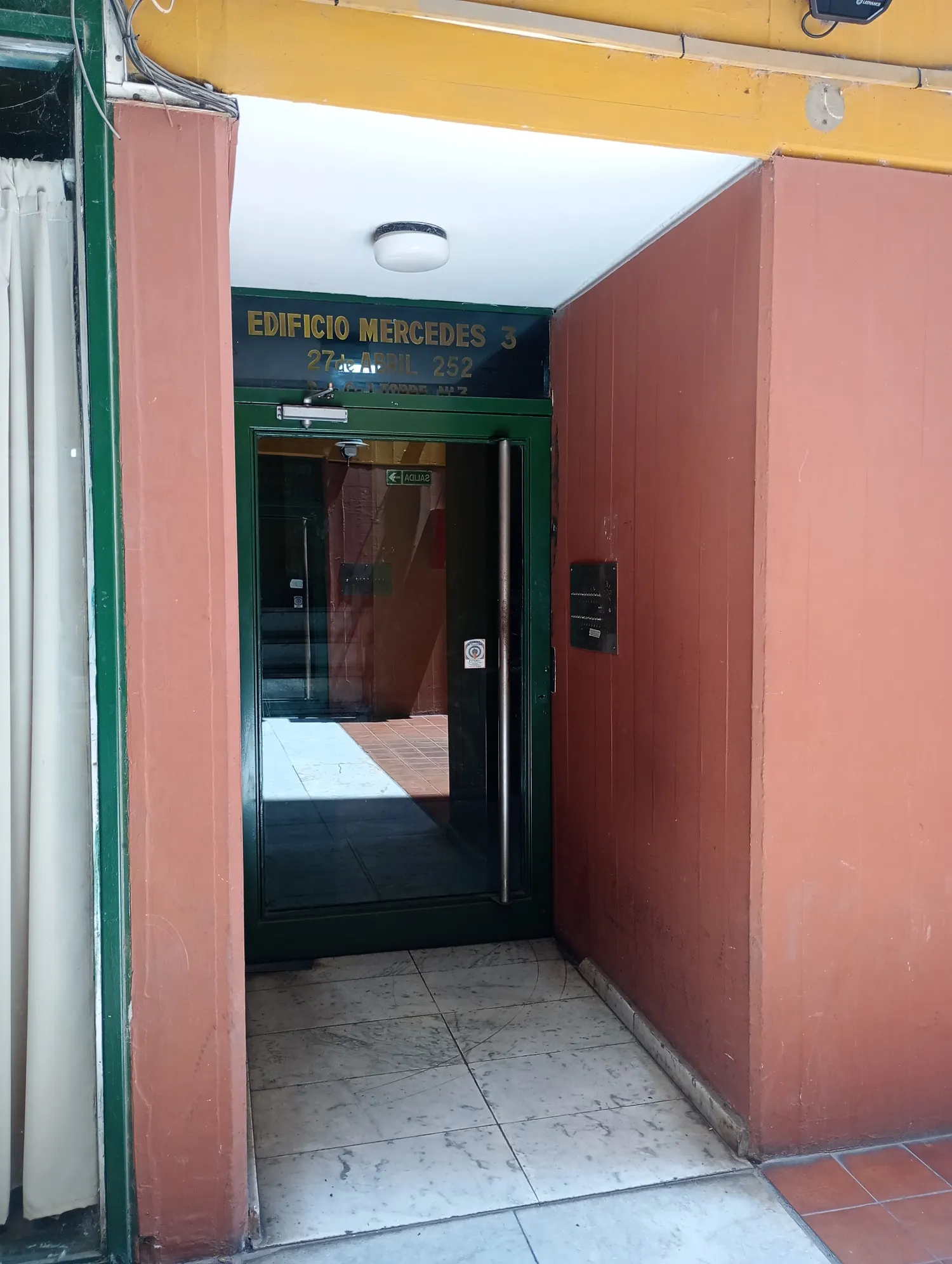 ALQUILO DEPTO 1 DORMITORIO S/BALCON. ZONA CENTRO