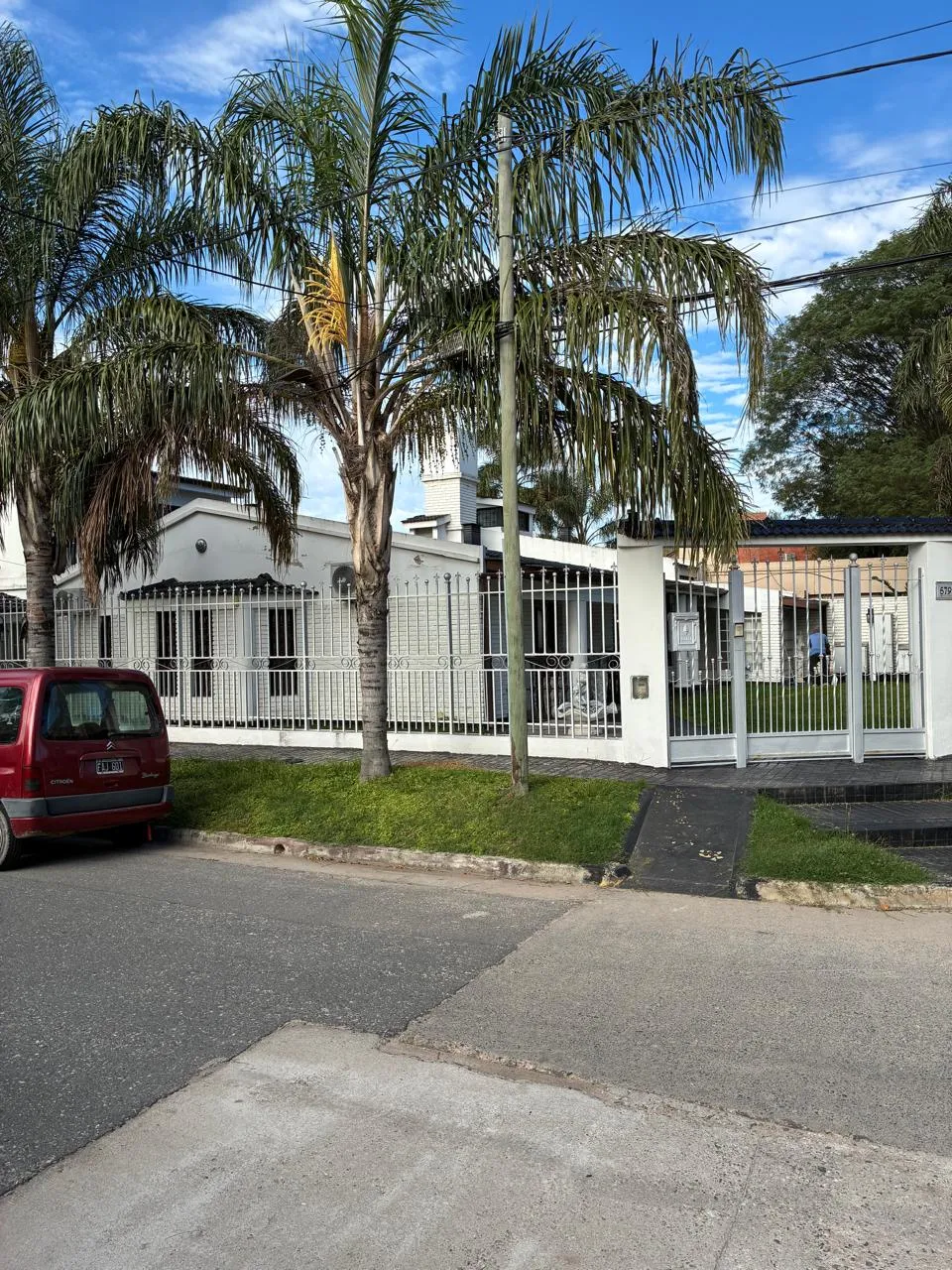 HERMOSA CASA TRADICIONAL EN VILLA BELGRANO