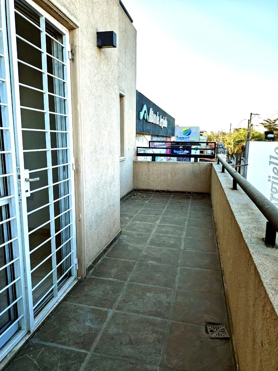 ALQUILO DPTO ARGUELLO 2 DORM / BALCON