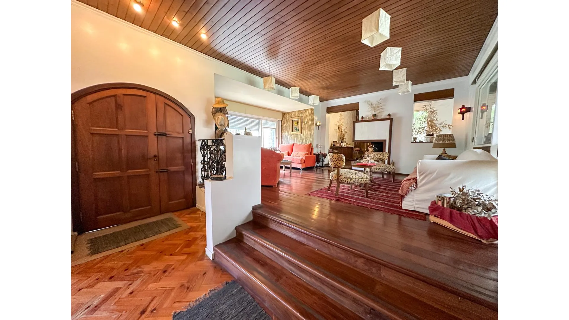 Casa en Venta 5 ambientes en Santa Rita con gran jardín