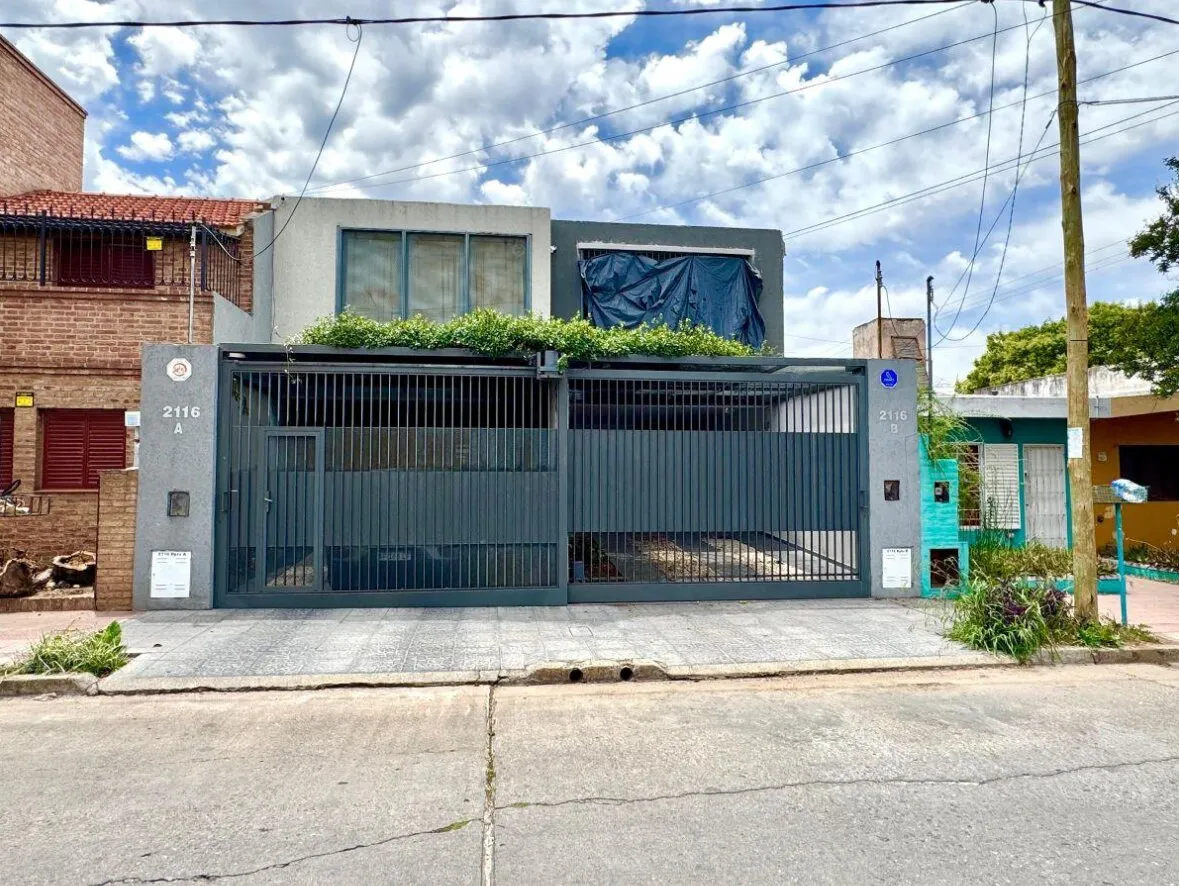 Dúplex Premium en Venta 2 Dor + Escritorio Cochera Doble Patio B° Alto Alberdi