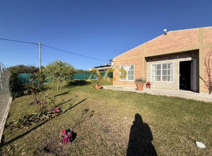 Casa · 503m² · 4 Ambientes · 4 Cocheras