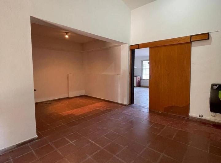 Casa · 150m² · 5 Ambientes · 2 Cocheras