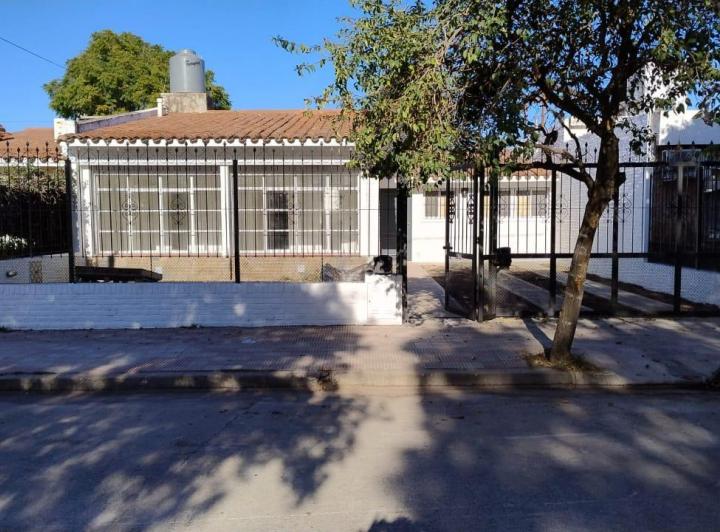 Casa · 136m² · 6 Ambientes