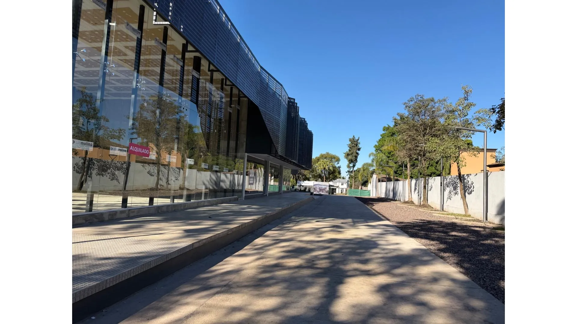 Oficina alquiler Plaza Aconquija