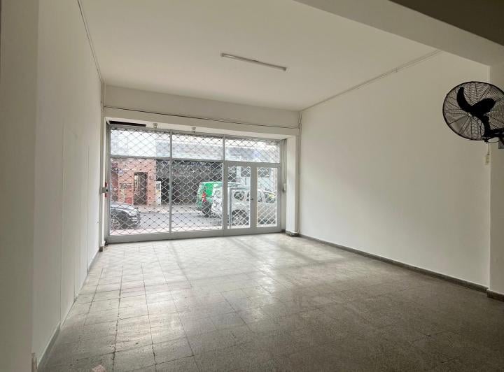 Local comercial · 123m²