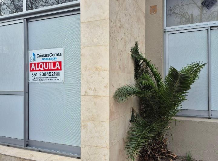 Oficina comercial · 80m² · 2 Ambientes · 1 Cochera