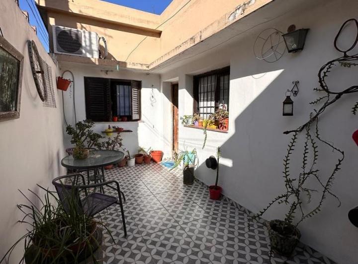Casa · 83m² · 7 Ambientes